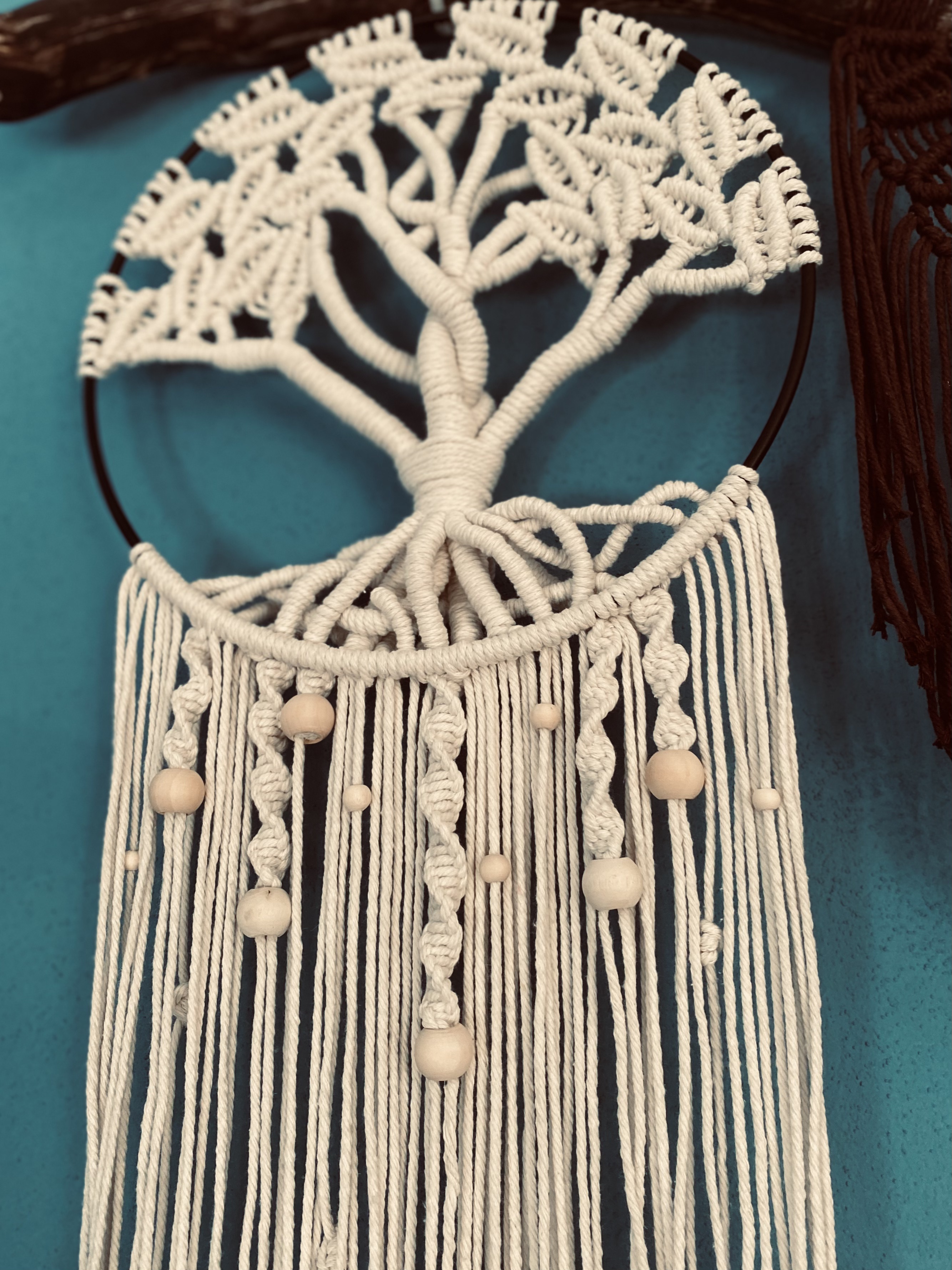 handgefertigter Makramee-Lebensbaum/Traumbaum – Bild 5