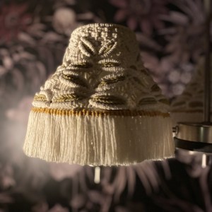 handgefertigte Upcycling Makramee-Hängelampe – Bild 7
