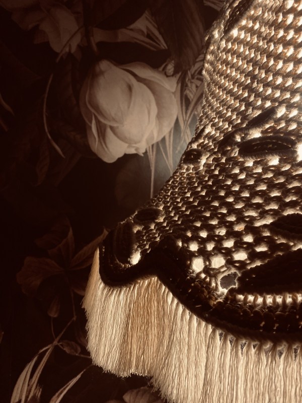 handgefertigte Upcycling Makramee-Stehlampe