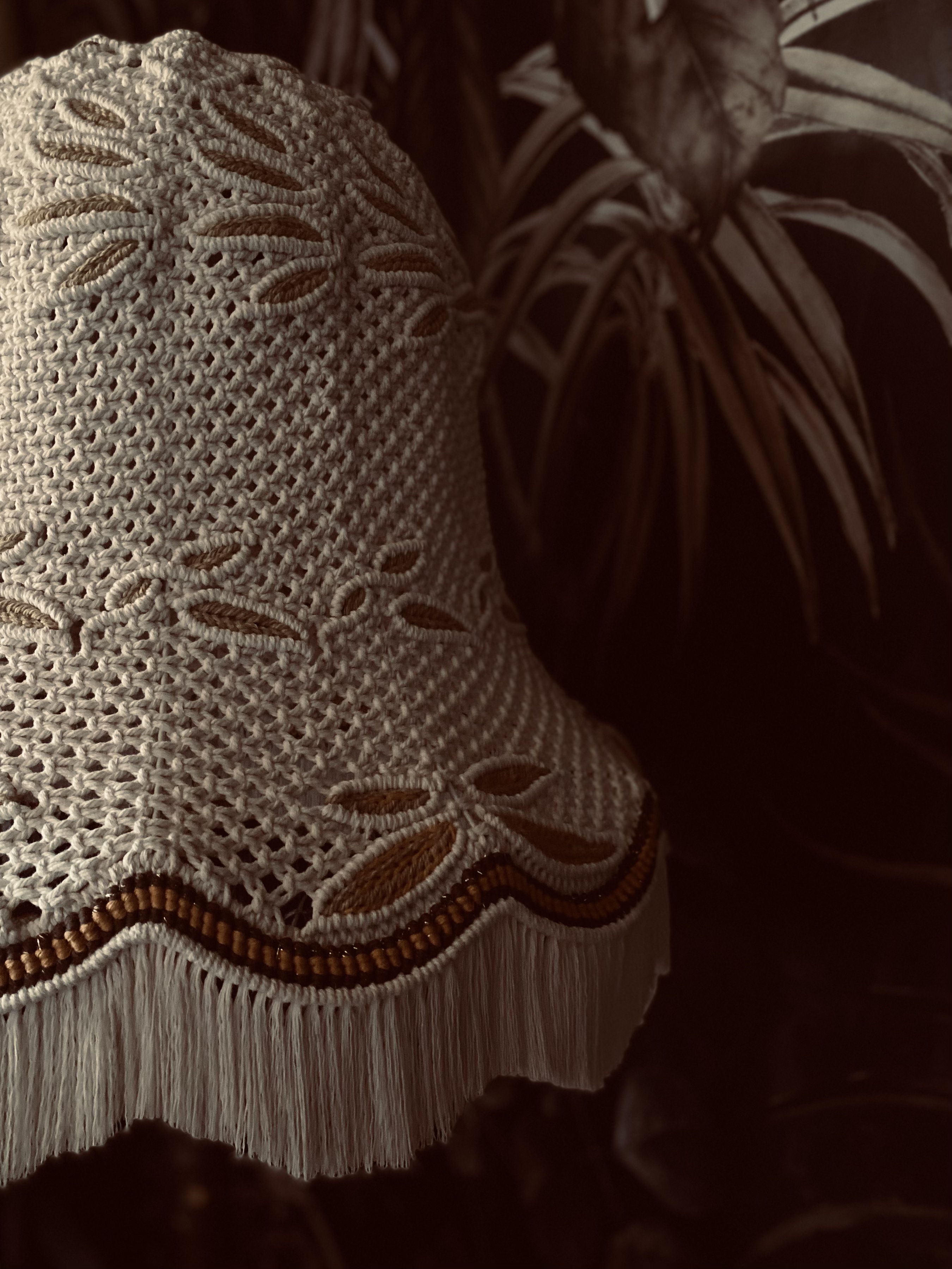 handgefertigte Upcycling Makramee-Stehlampe – Bild 5