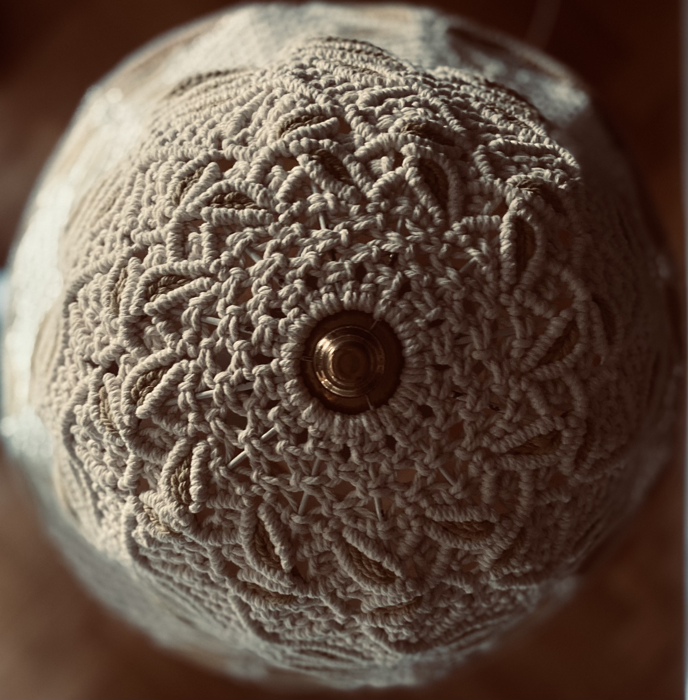 handgefertigte Upcycling Makramee-Stehlampe – Bild 7