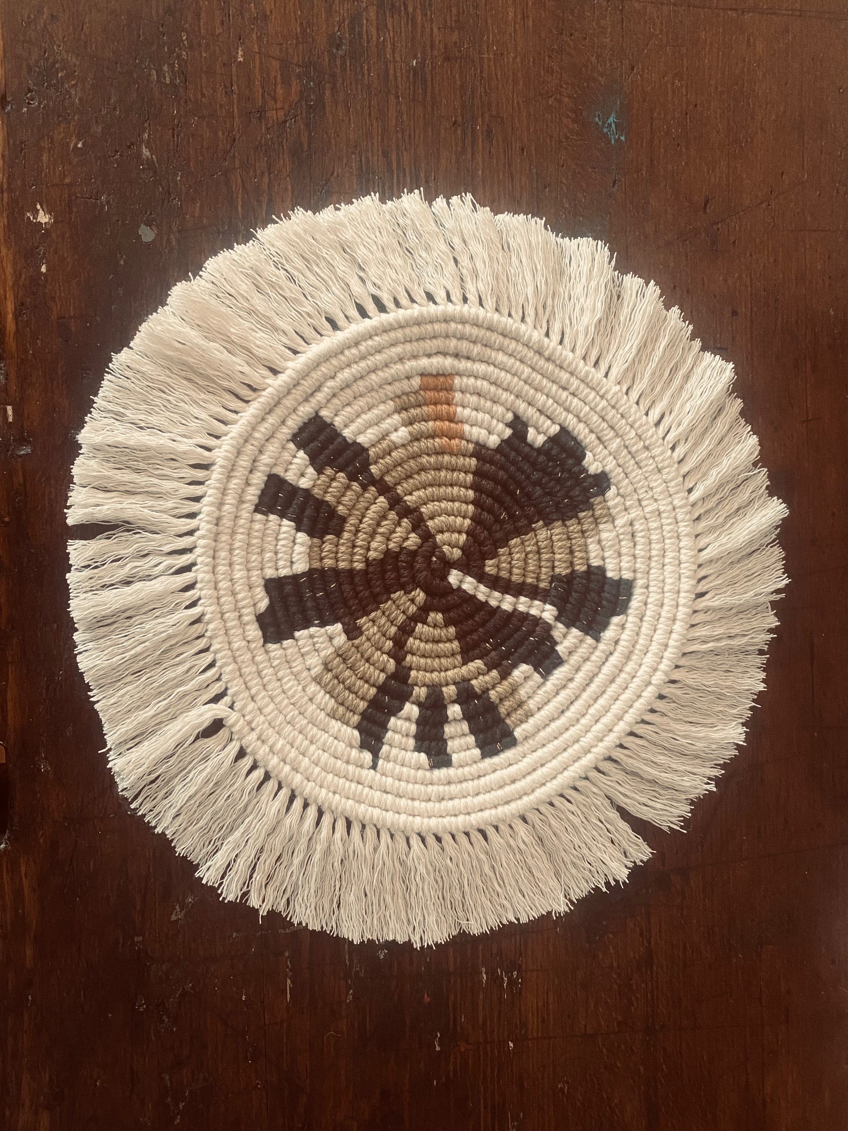 handgeknüpfter Makramee-Untersetzer 20cm – Bild 2