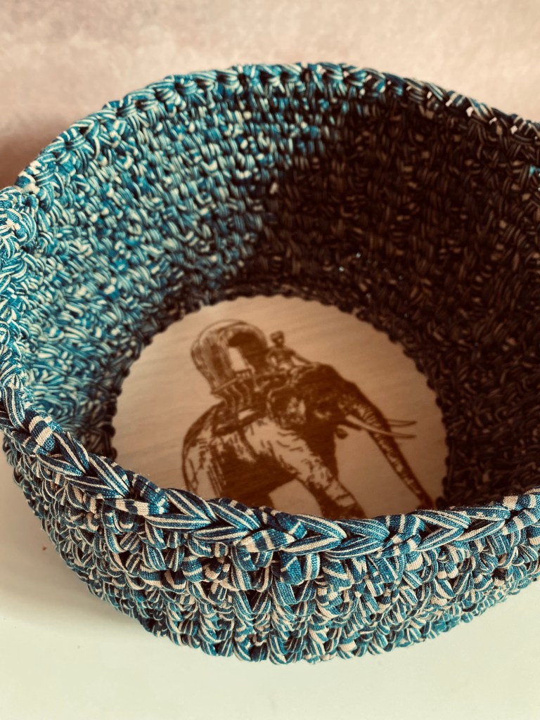 handgemachte Häkelkörbe Boho | gelaserte Holzböden