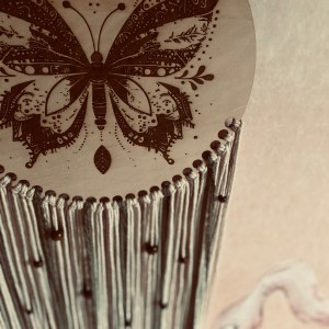 handgemachter Traumfänger | Mandala-Schmetterling – Bild 3