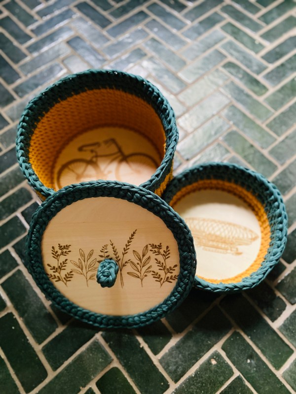 handgemachte Häkelkörbe Boho | gelaserte Holzböden