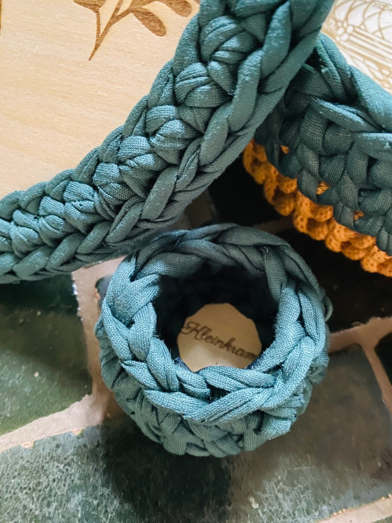 handgemachte Häkelkörbe Boho | gelaserte Holzböden