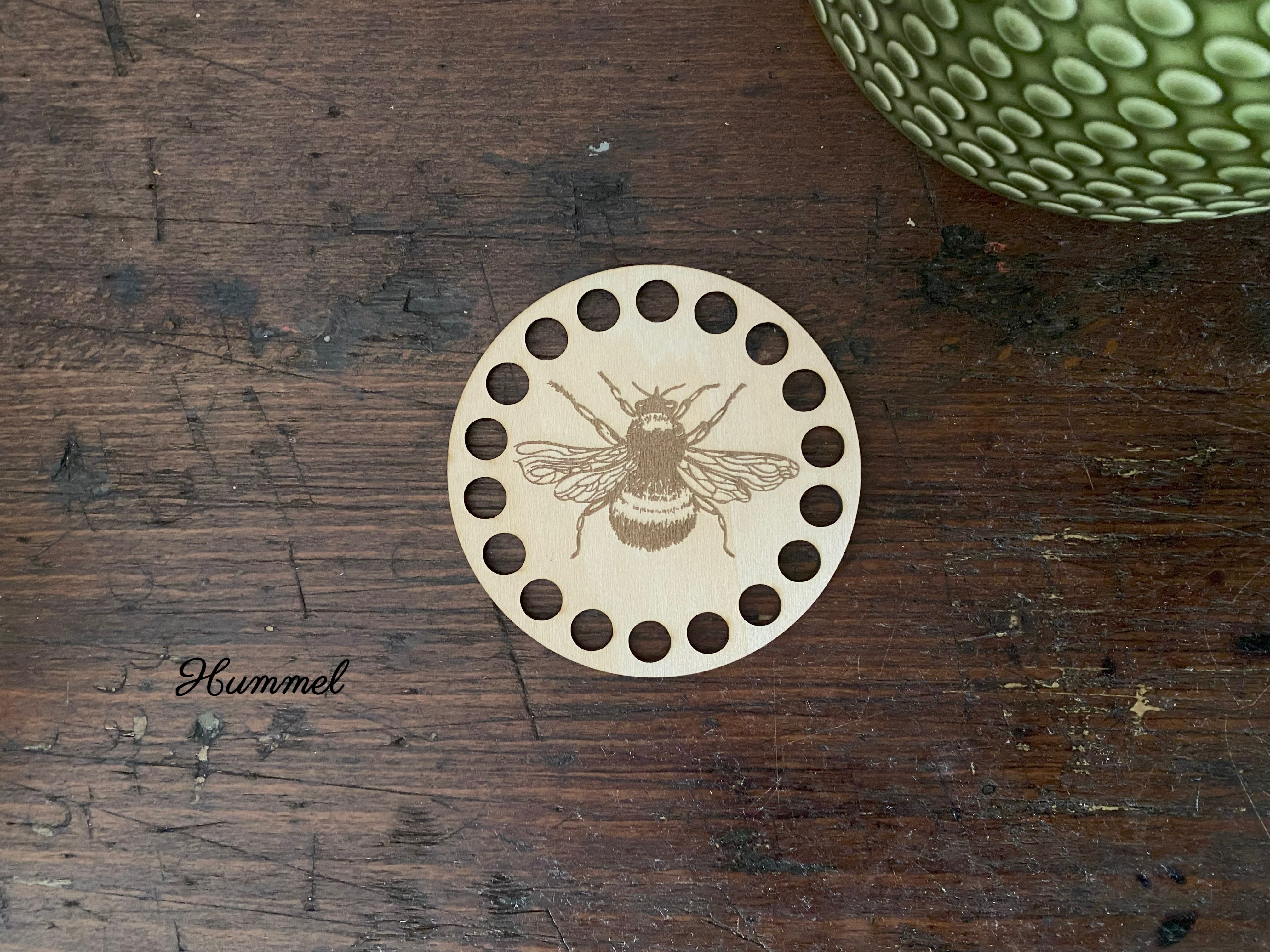 Häkelböden | Lindensperrholz | mit Gravur – Bild 3