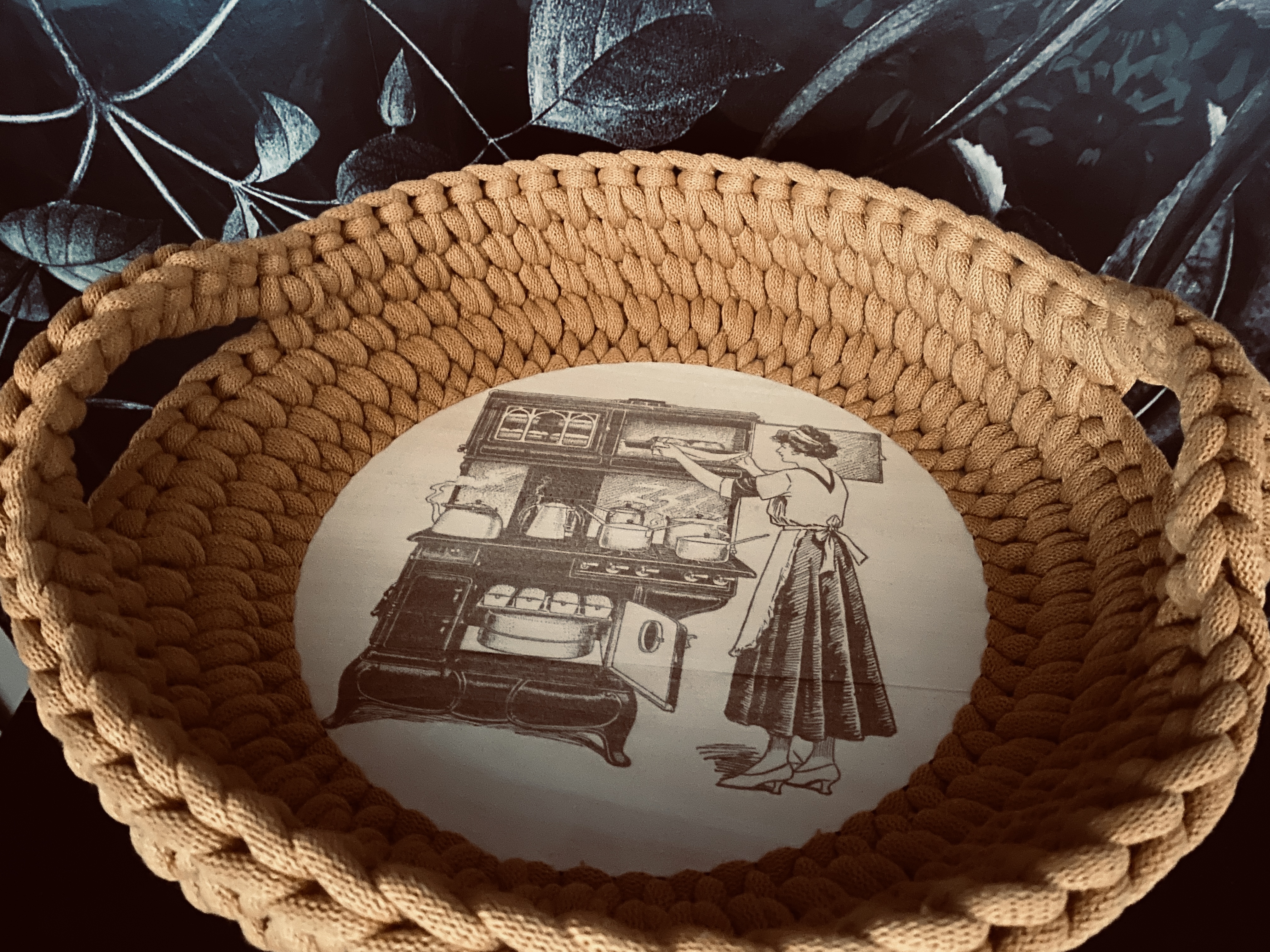 handgemachter Häkelkorb Brotkorb | nostalgisch, gelaserter Holzboden – Bild 5