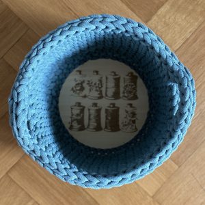handgehäkelter Korb aus Bobbiny Flechtkordel | mit gelasertem Kreativmotiv