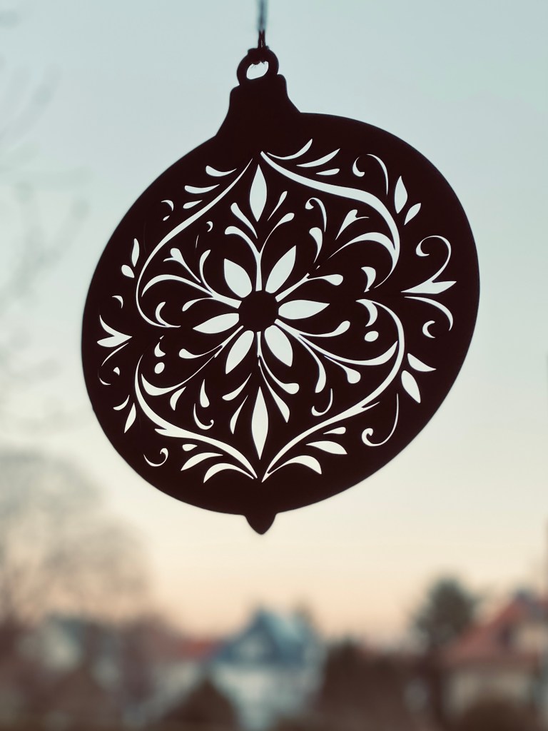 Fensterbild | Weihnachtskugel nostalgisch