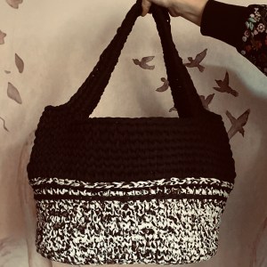 handgehäkelte XXL-Handtasche | Shopper im Leo-Look – Bild 9