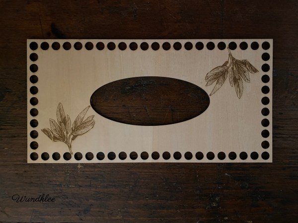 Häkelböden für Taschentuchboxen | Lindensperrholz | mit Gravur | 25,6 x 13,6 cm