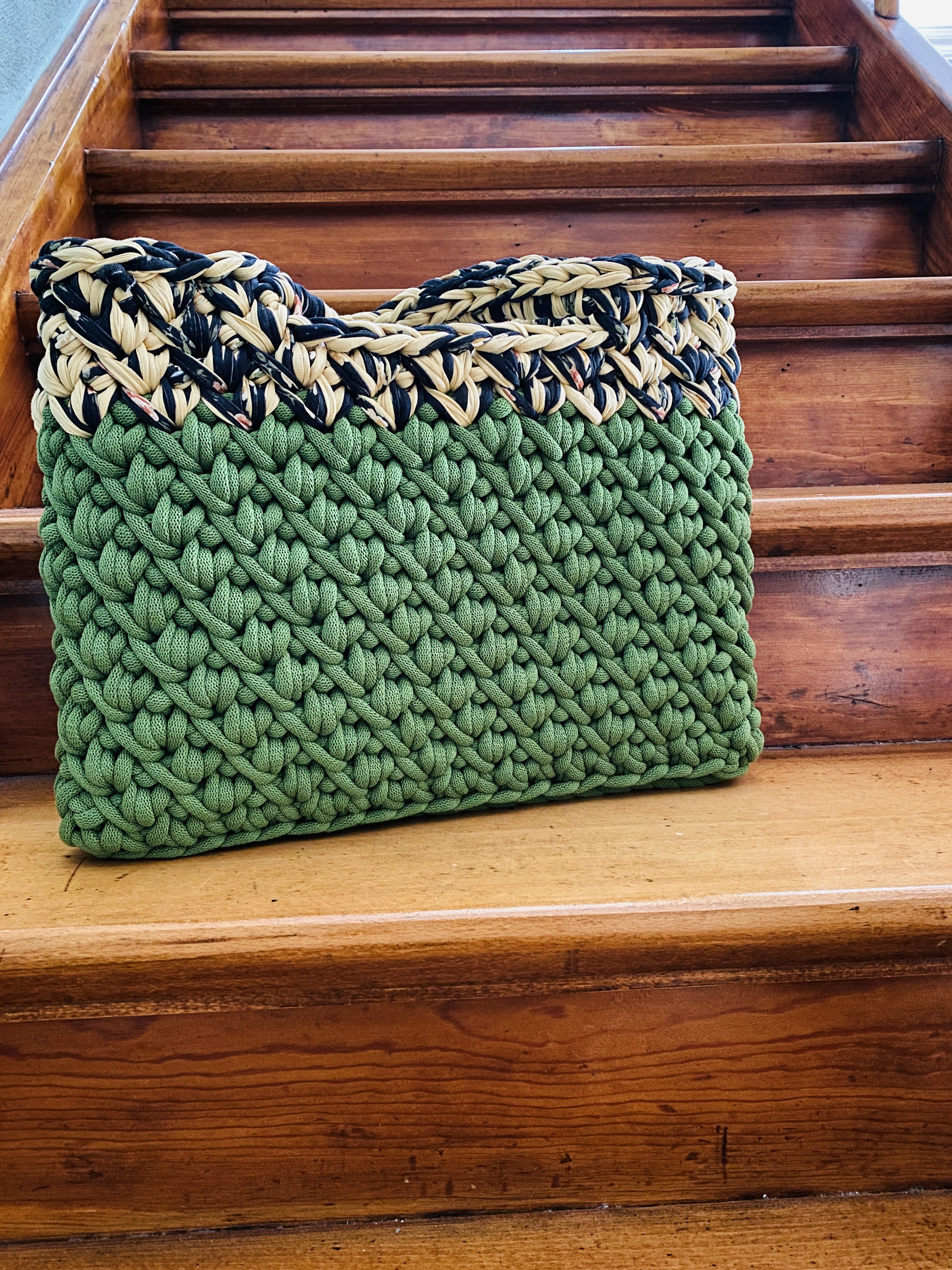 handgemachtes Taschenset Moos Green & Black Flowers – Bild 7