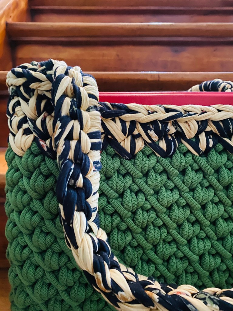 handgemachtes Taschenset Moos Green & Black Flowers