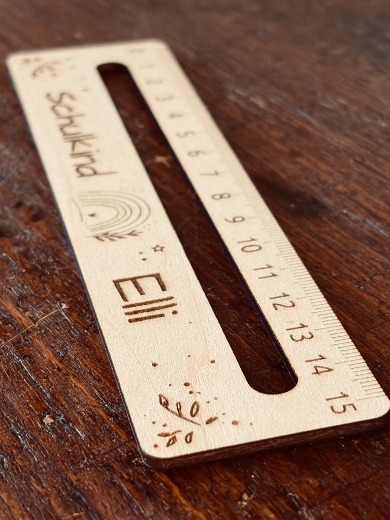 personalisiertes Einschulungsgeschenk aus Holz