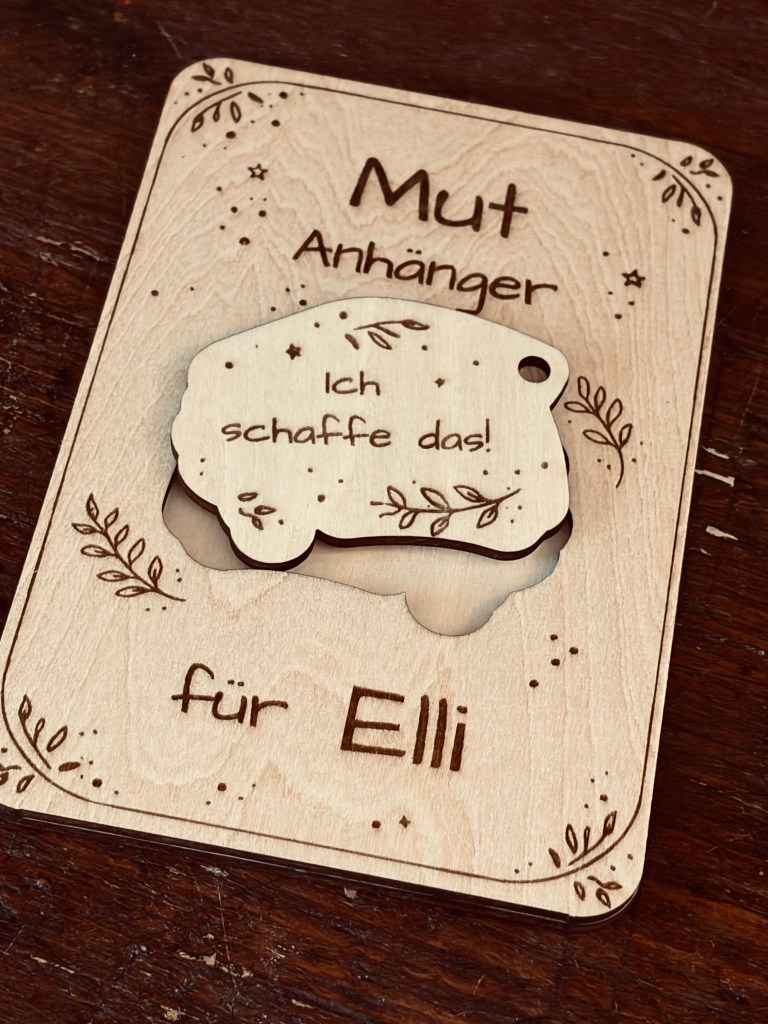 personalisiertes Einschulungsgeschenk aus Holz