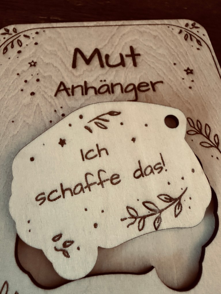 personalisiertes Einschulungsgeschenk aus Holz